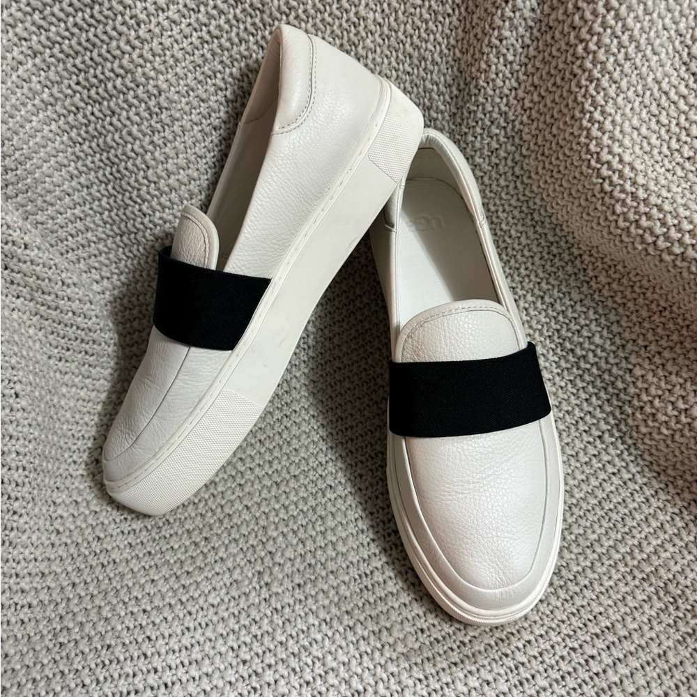 UGG Women's CHAYZE White Black Leather Slip On Sneakers Shoes 1112415,‎ Size 10